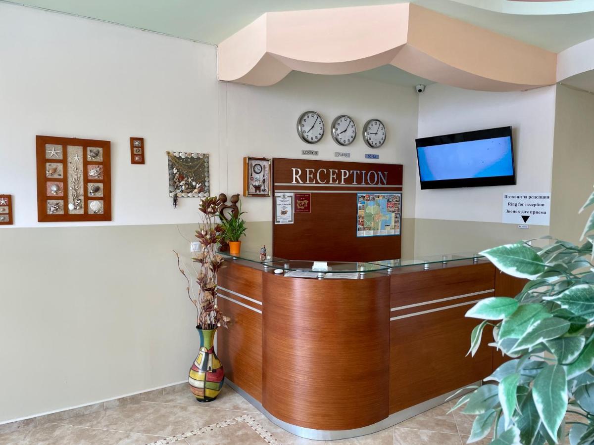 Family Hotel Avenue Kiten  Exterior foto